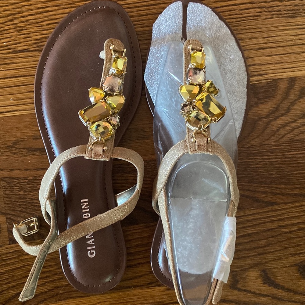 Gianni Bini BRAND NEW sandals, gemstone, gold, size 8